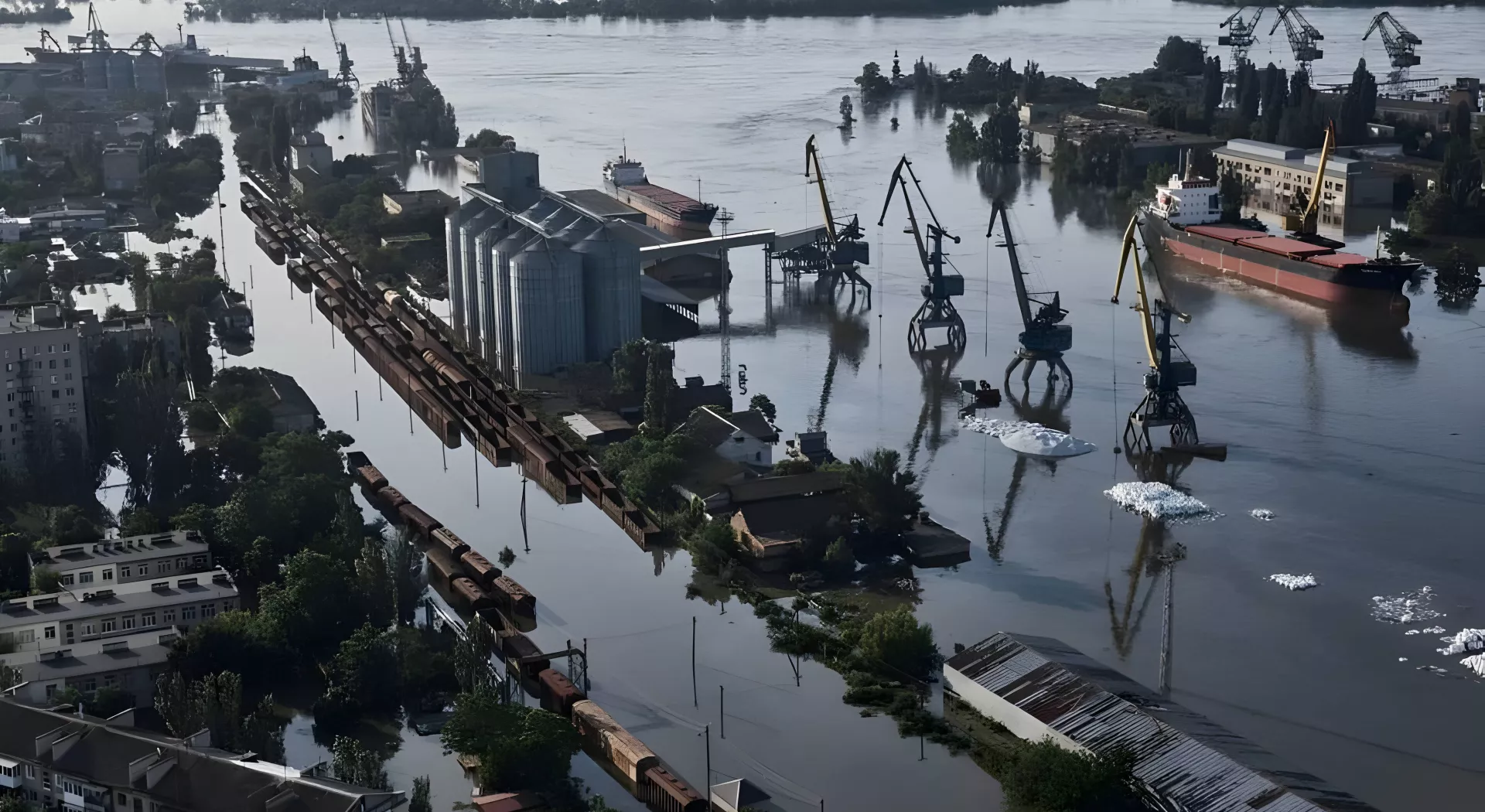 Dam doorbraak in Oekraine