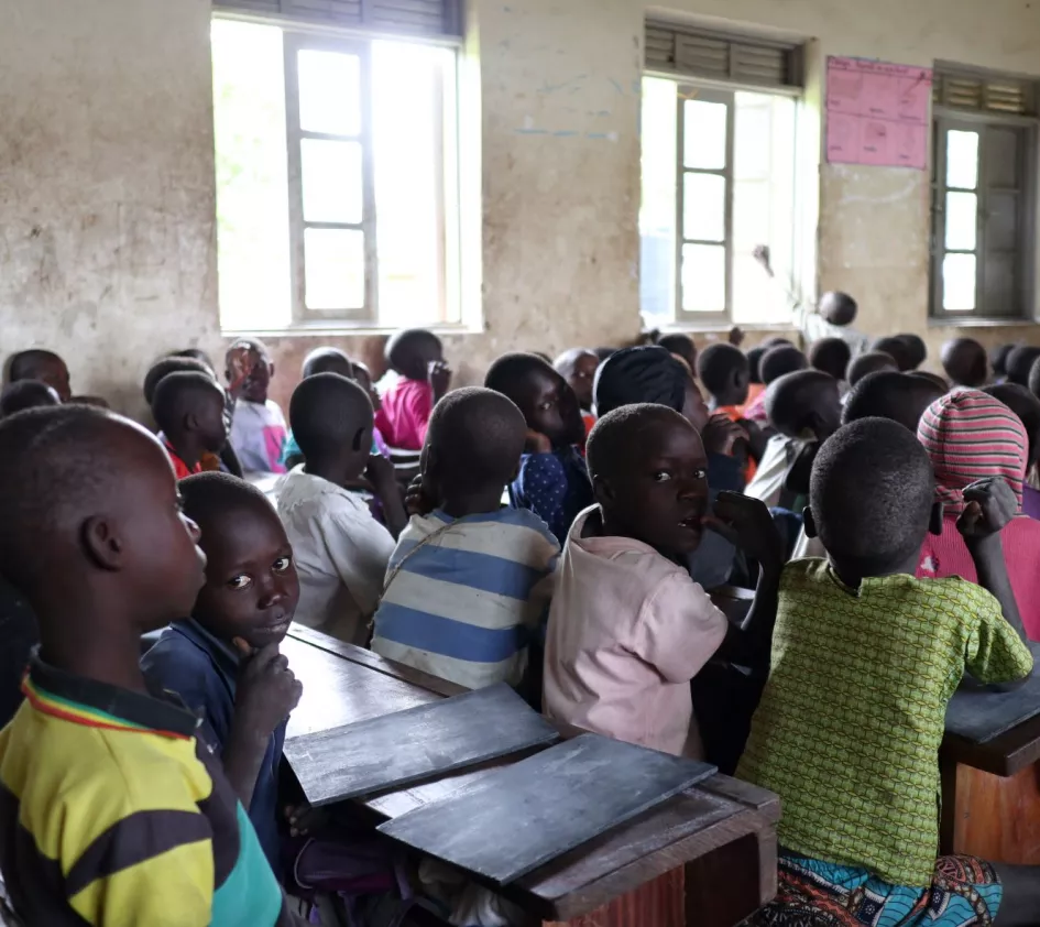 Kinderen op school in Uganda