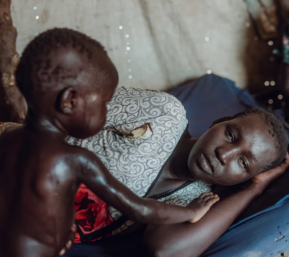 Een moeder en kind in Zuid-Sudan
