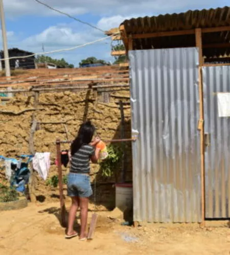 Venezolaans meisje in een vluchtelingenkamp