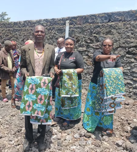 Elderly man with fabric in DRC