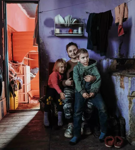 Kinderen in de kou in Oekraïne