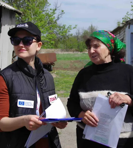 Inspectie voor huis in Oekraïne dat reparatie nodig heeft