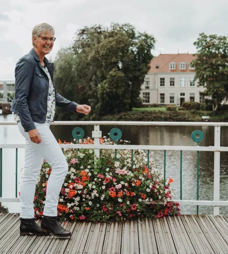 Elly op brug