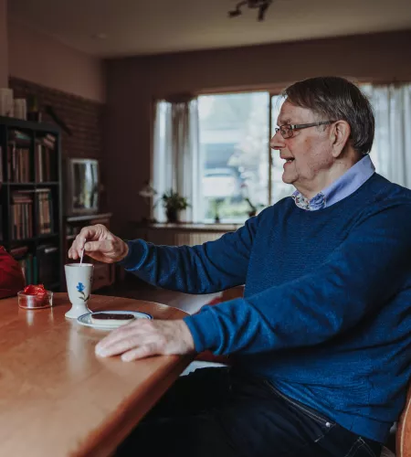 Twee van de drie oprichters van ZOA