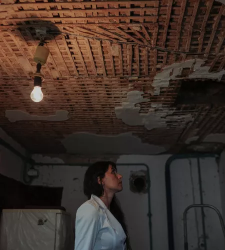 Schade aan huizen in Chernihiv