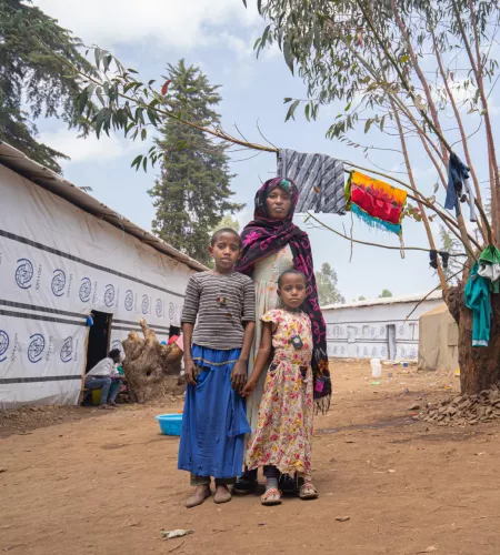Tigist uit Tigray is op de vlucht: 'We zagen mensen sterven' | ZOA