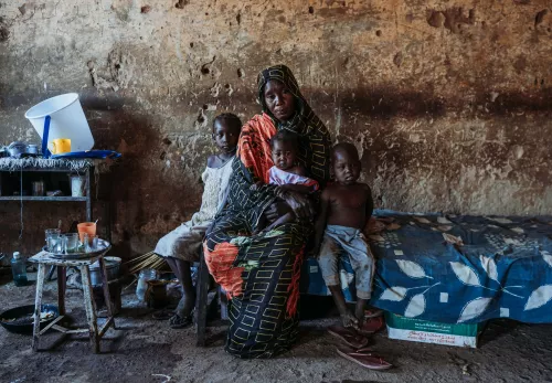 Vrouw in een vluchtelingenkamp in Sudan